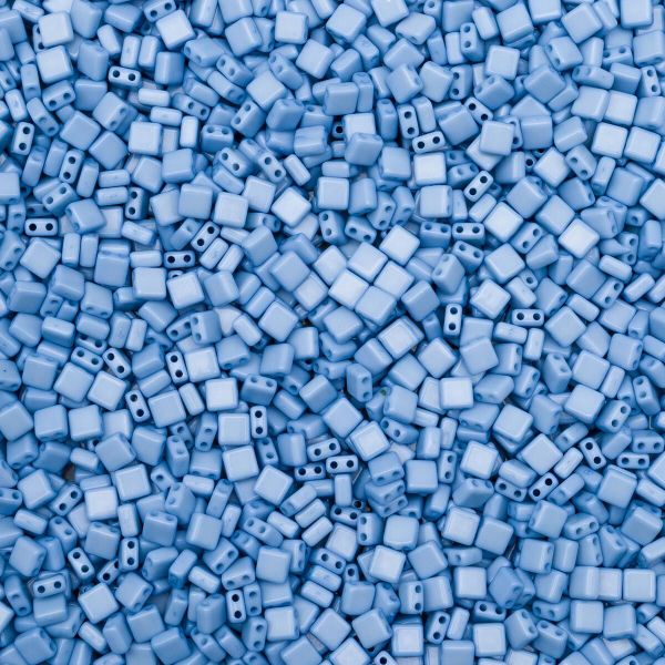 Бусины пластик 6х6х3 мм, 500 г, 2 отв., пл. квадрат, 5 голубой, Astra&Craft, 7739891/77393007429