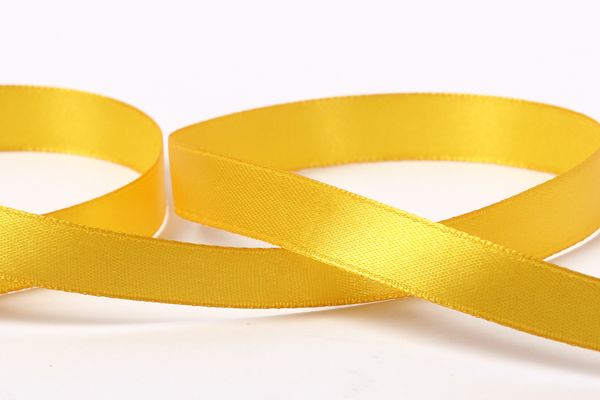 Лента атласная 1-сторонняя 12.0 мм / 33±2 метра, 140 т.желтый, Gamma