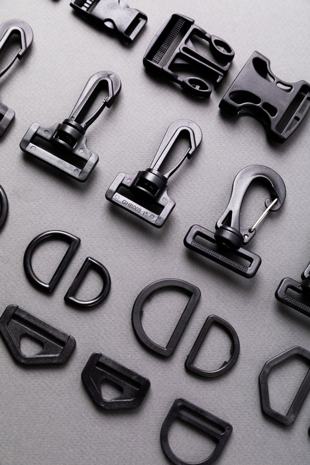 Полукольцо пластик 25 мм, 100 шт, черный, Gamma DRD002