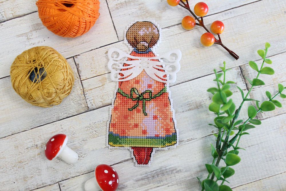 Набор для вышивания нитками МП Студия (Жар-птица), Ангел осени, 13х6 см