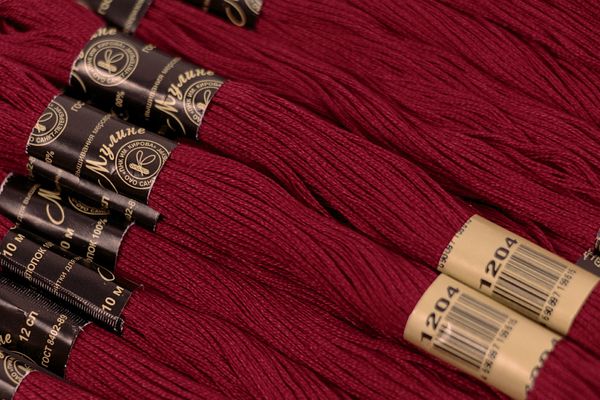 Мулине Ideal ТВ, 24 мотка по 8 метров, цв. 533