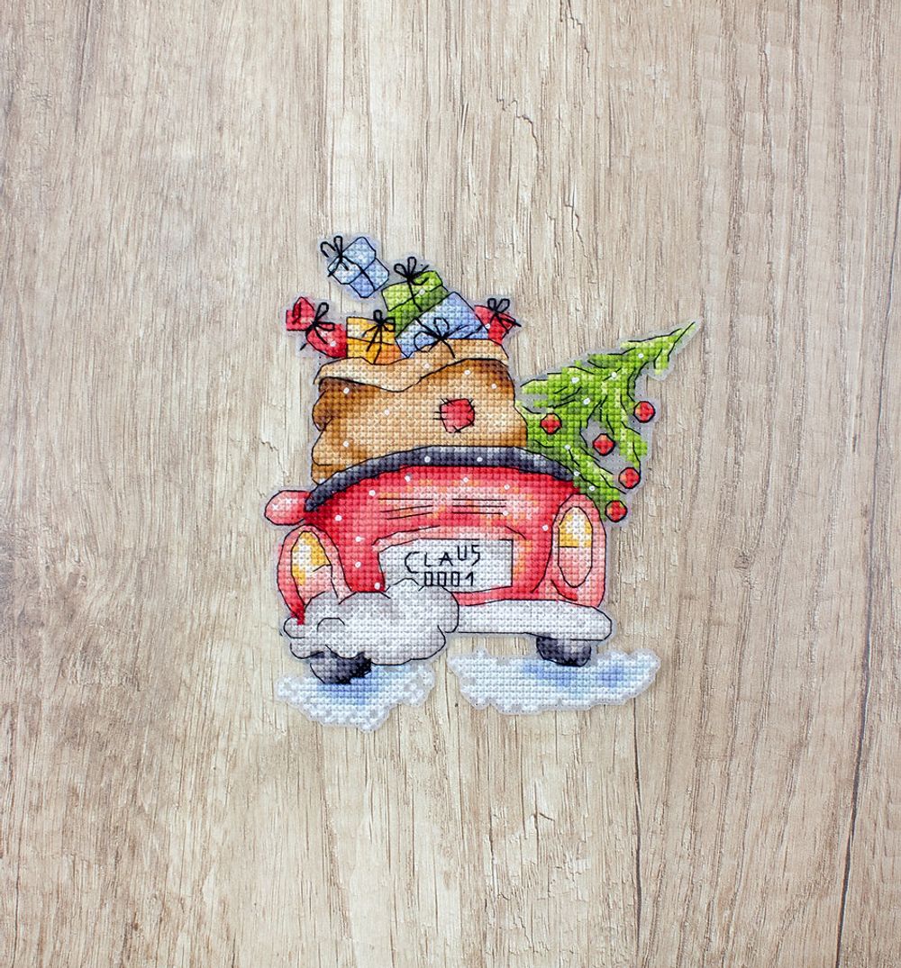 Набор для вышивания нитками LetiStitch, Набор новогодних игрушек, 16х16 см
