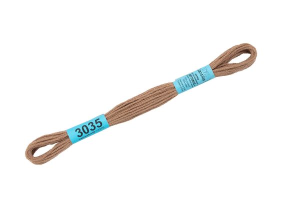 Мулине Gamma 100% хлопок, цв.3035 св.коричневый, 24 мотка по 8 метров