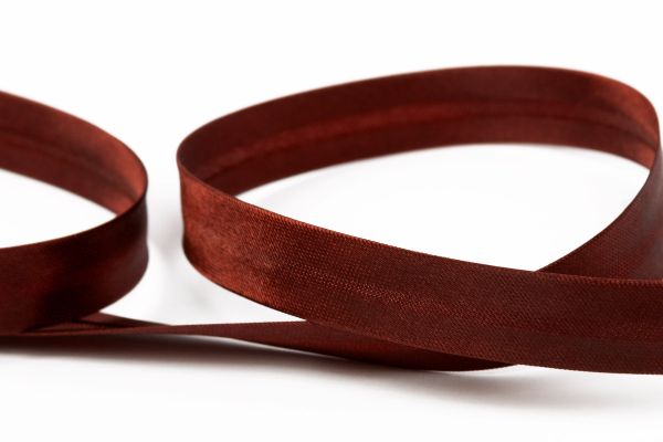 Косая бейка атласная 12 мм / 132±1 метра, 104 коричнево-бордовый, Gamma GK-12P