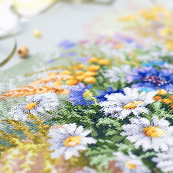 Набор для вышивания нитками Чудесная игла Premium 310-230, Черничное лукошко, 32х40 см