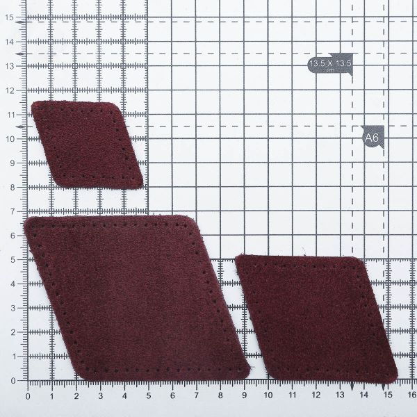 Набор заплаток пришивных из замши, ромб 4х5,6см, 6х8,4см, 8х11,2см, с перфорацией, 3 шт (31 бордовый), 59405