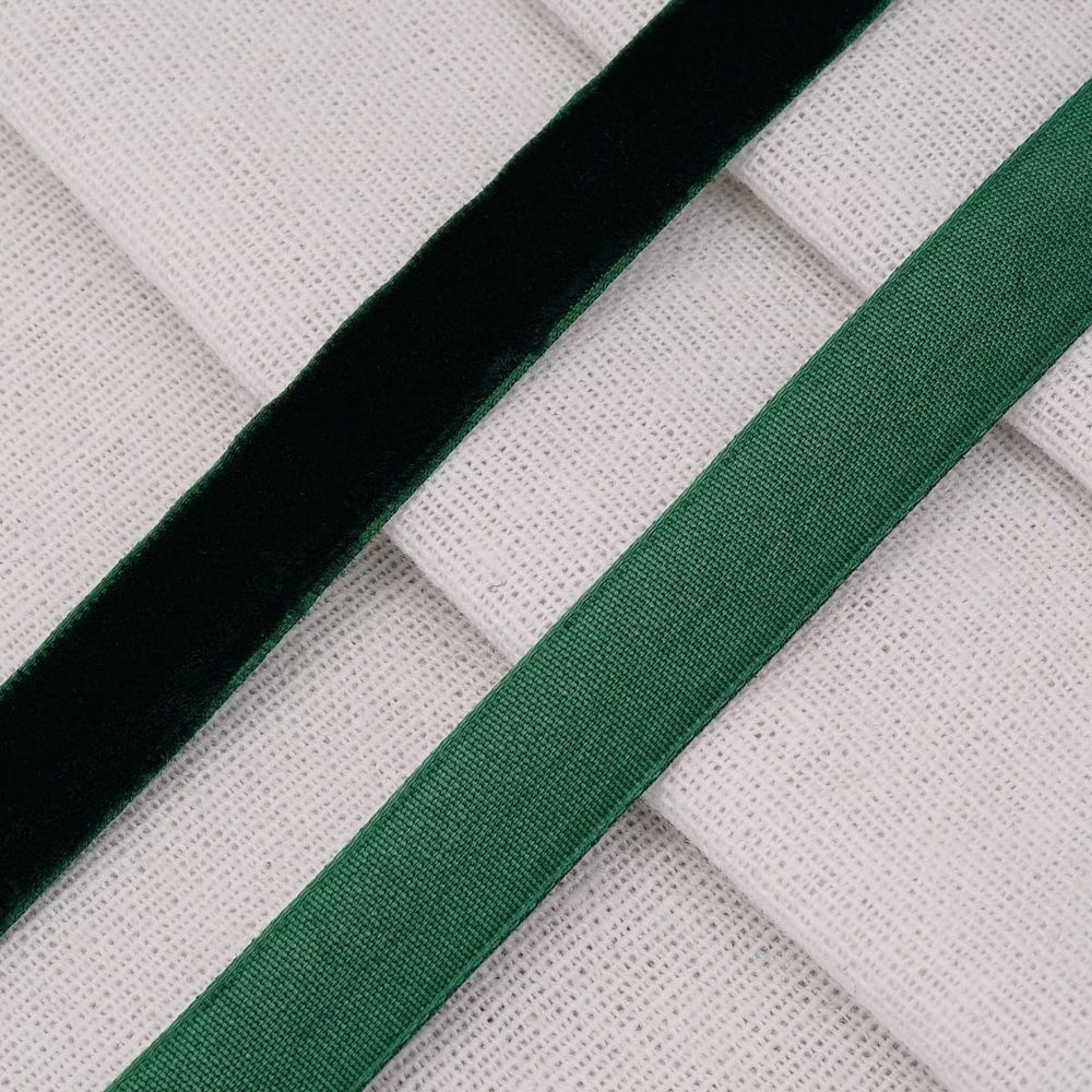 Лента бархатная (тесьма) 12.0 мм / 32.9±2 метров, 0081-1211, 165 темно-зеленый