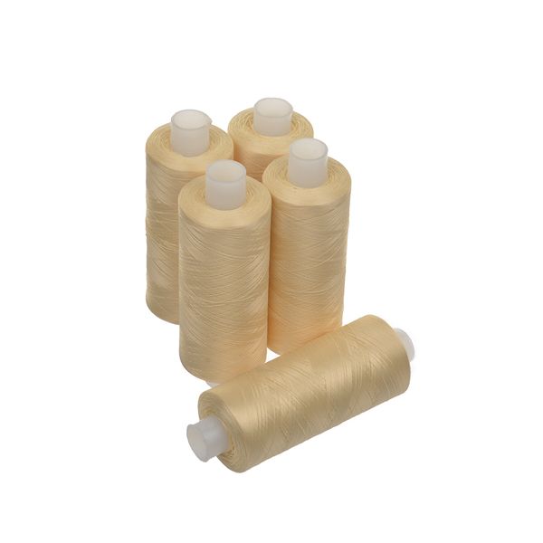 Нитки оверлочные 5кат. 2500м св.бежевый