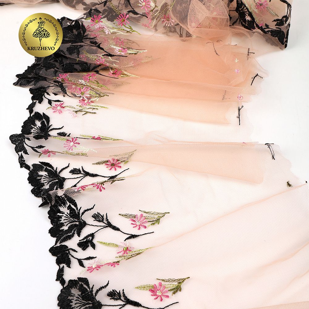 Кружево на сетке (вышитое) 210мм цв.мульти, левая, 6,85м, Kruzhevo