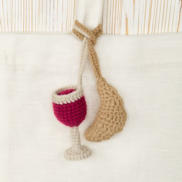 Набор для вязания игрушки Miadolla AMG-MN-0151, Вино и круассан, 7 см