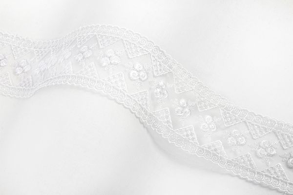 Кружево на сетке 59 мм / 10 м, белый, Gamma GKM-5902