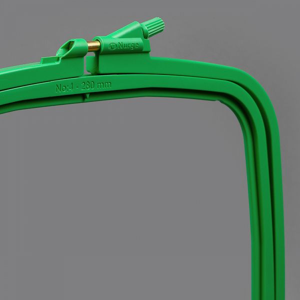 Пяльцы-рамка пластиковые 250х280 мм, Nurge NUR.170-14.5 цв.зеленый