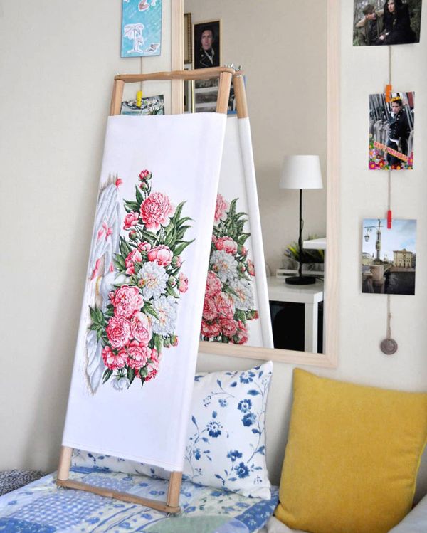 Набор для вышивания нитками Сделай своими руками, Букет пионов, 25.5х50 см