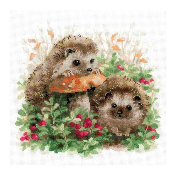 Набор для вышивания нитками Риолис, Ёжики в бруснике, 25х25 см