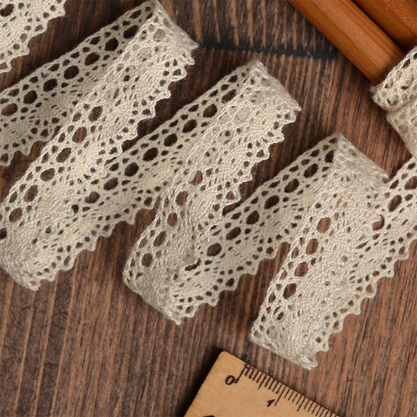 Кружево вязаное (тесьма) 13 мм / 10 метров, Тонкая нить цв.01 натуральный уп. 10 м, Kruzhevo