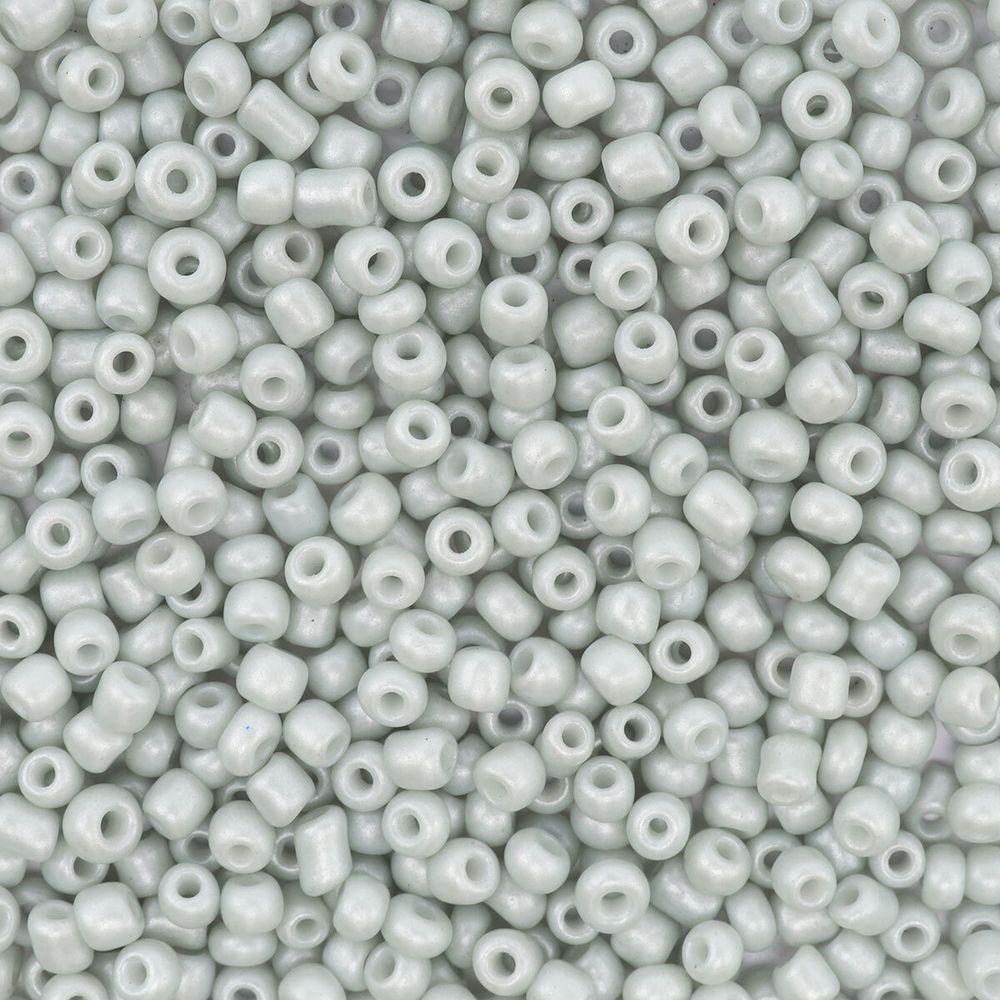 Бисер Astra&amp;Craft 11/0 (2.1 мм), 200 г (10х20 г), цв. 975 светло серо-зеленый перламутровый