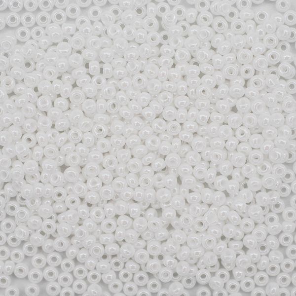 Бисер Preciosa 10/0 (2.3 мм), 100 г (5х20 г), непрозрачный с покрытием, цв. 46102