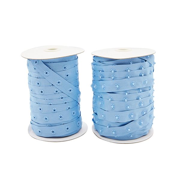 Кнопки пластиковые на тесьме (кн. ⌀ 7мм, тесьма 18 мм, шаг 1.7 см), цв.голубой, 45.7м