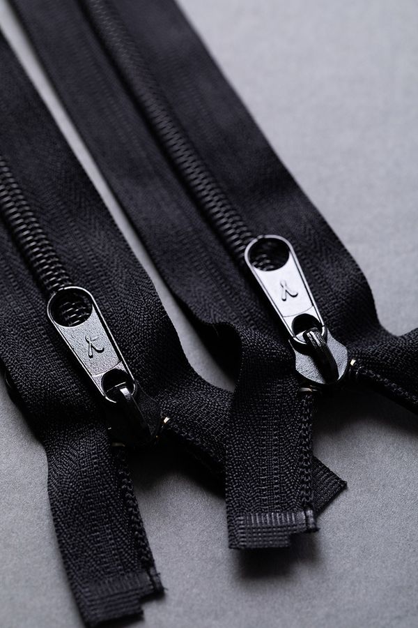 Молния спираль (витая) Т5 (5 мм) 1 зам., разъем., 140 см, 2-язычковая, 002 черный, G105 Gamma, 10 шт