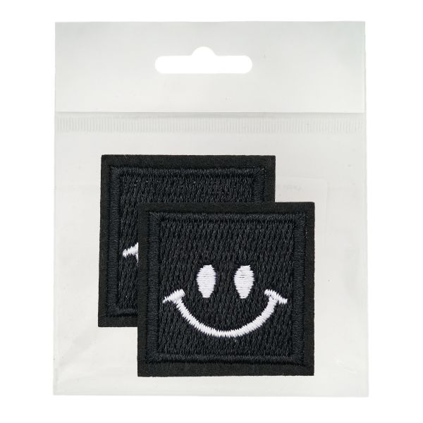 Термоаппликация Кубик с улыбкой 35х35мм (W.Black (бело-черный)), 2 шт, LA527