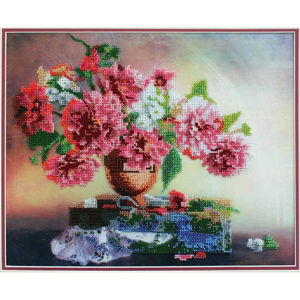 Набор для вышивания бисером Hobby&Pro, Георгины, 34х28 см