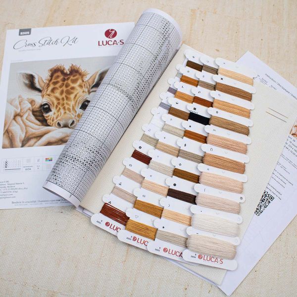 Набор для вышивания нитками Luca-S B2425, The Baby Giraffe, 35х25см