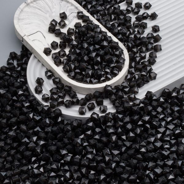 Бусины акрил ⌀10 мм, прозрач. в цвете, граненый куб, 500 г, Astra&Craft (671 серый)