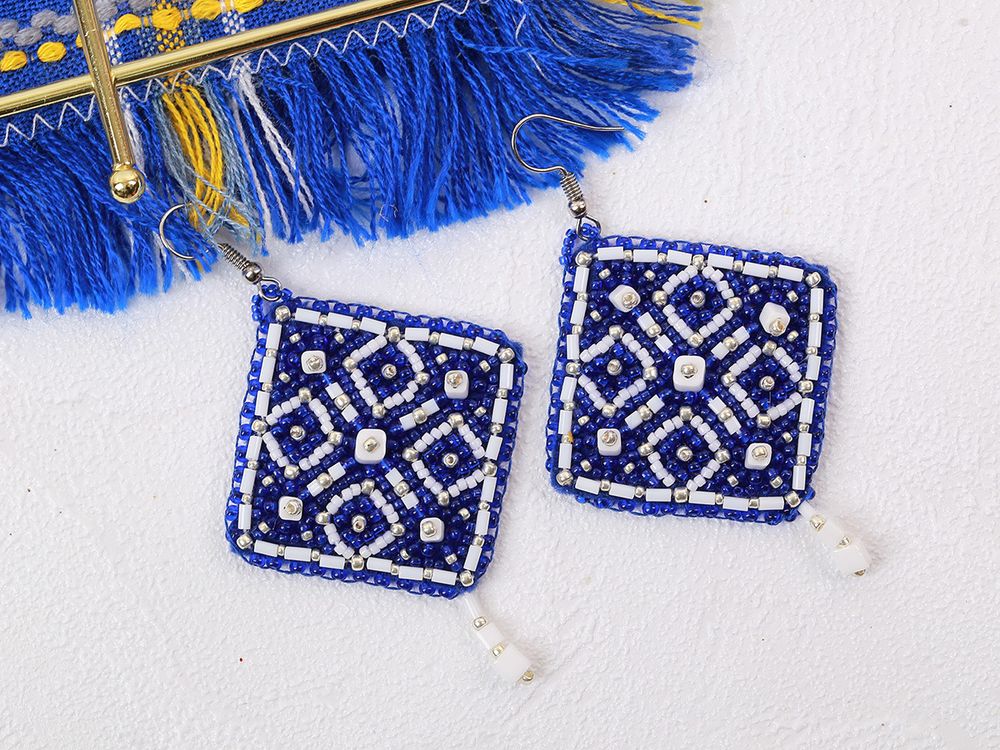 Набор для вышивания бисером Klart, серьги квадратные Синий орнамент, 4,5х4,5 см