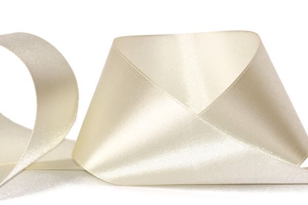 Лента атласная 1-сторонняя 50.0 мм / 33±2 метра, 008 кремовый, Gamma