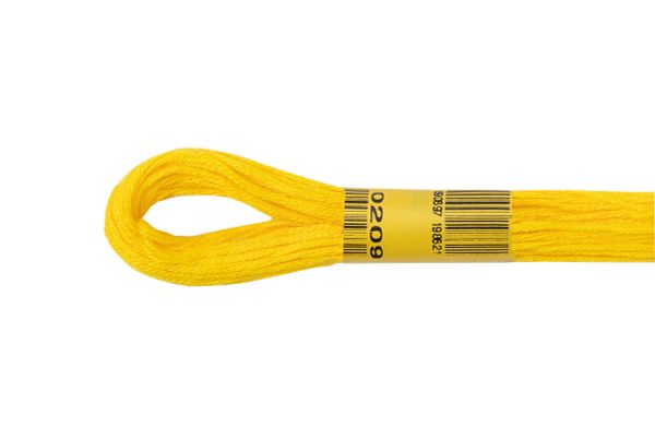 Мулине ПНК им.Кирова цв.0209 желтый, Россия, 24 мотка по 8 метров