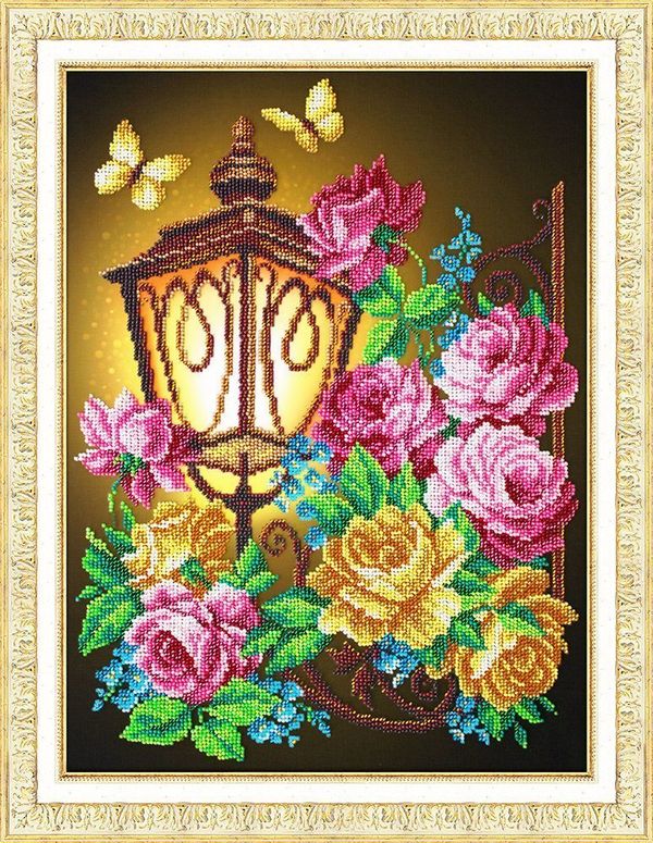 Набор для вышивания бисером Паутинка, Фонарик и розы 28х38 см