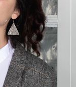 Набор для вышивания бисером Klart, Серьги треугольные. Серебряный орнамент, 4х3.5 см