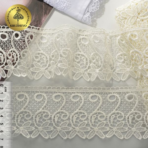 Кружево гипюр (плетёное) 70 мм, диз. 110, цв.02 молочный, уп. 9 м, Kruzhevo