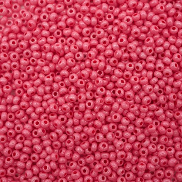 Бисер Preciosa 10/0 (2.3 мм), 500 г, мелованный, круг.отв., (16398) 331-19001-10/0