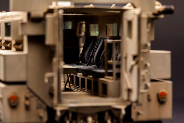 Модель сборная: бронетранспортер, COUGAR 6x6 MRAP 1/35, Meng SS-005