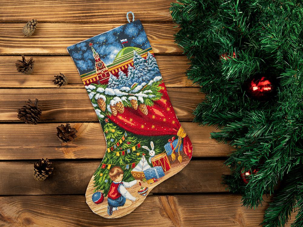 Набор для вышивания нитками Panna, Сапожок с Кремлем, 40.5х26 см