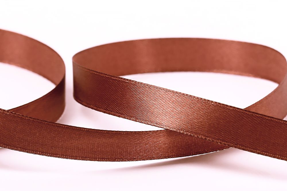 Лента атласная 1-сторонняя 12.0 мм / 33±2 метра, 037 св.коричневый, Gamma