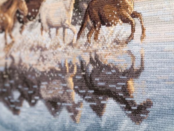 Набор для вышивания нитками Panna, Золотая серия, Бегущие по волнам, 38х30.5 см