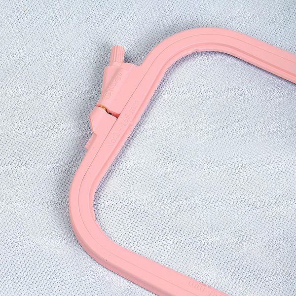 Пяльцы-рамка Nurge пластиковые 145х165 цв.розовый