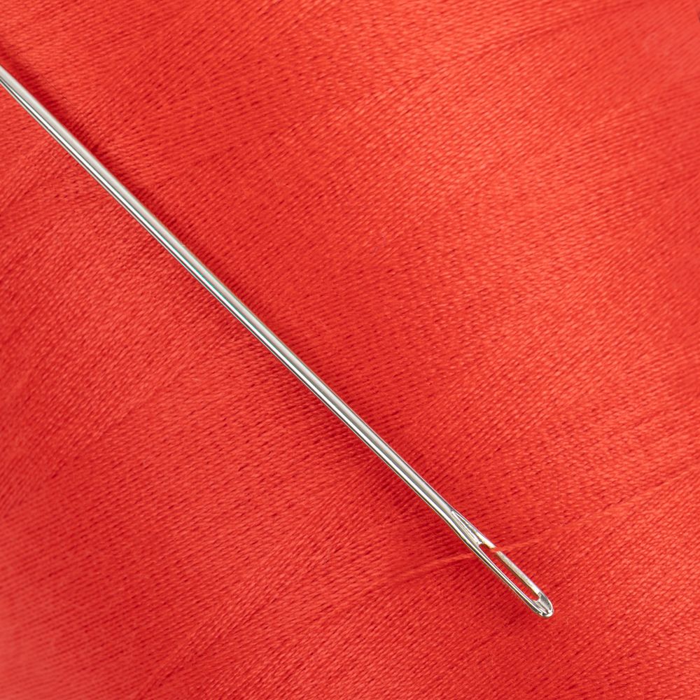 Нитки универсальные Gamma 50/2, 4570 м (5000 ярд) / 1 кат., 111 красный