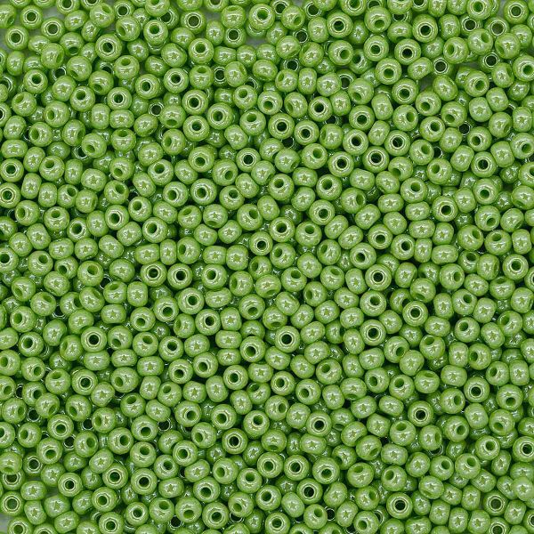 Бисер Preciosa 10/0 (2.3 мм), 100 г (5х20 г), непрозрачный с покрытием, цв. 58310