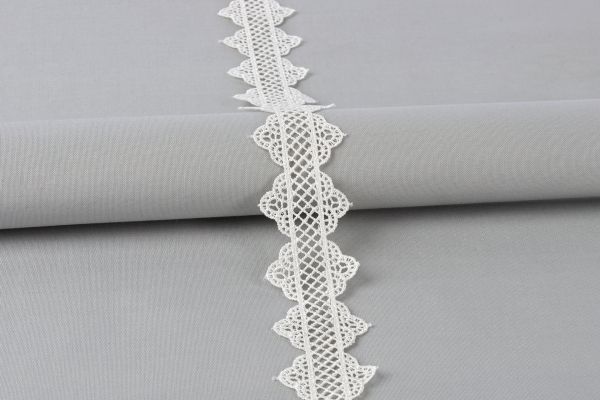 Кружево гипюр (плетёное) 35 мм / 10 м, GP003CR кремовый, Gamma GGM-3505