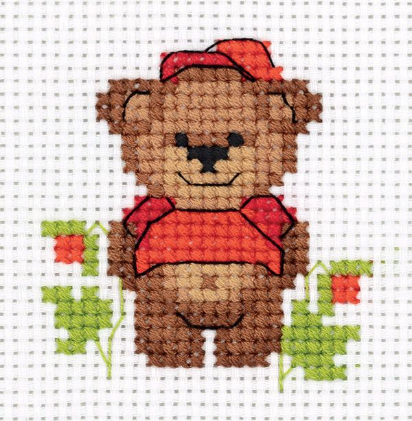 Набор для вышивания нитками Klart, Малыш медвежонок, 9х9,5 см