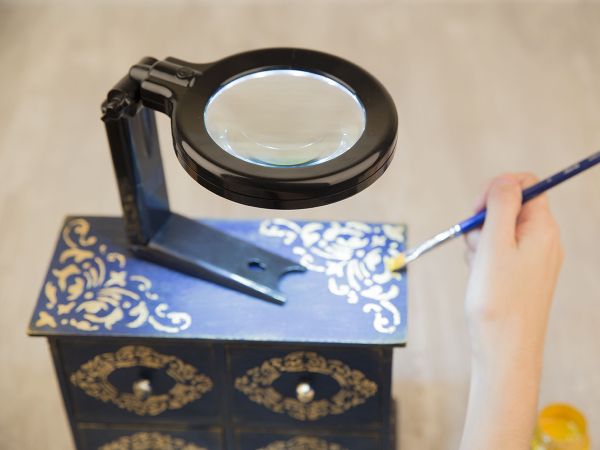 Лупа складная с подсветкой⌀9 см (ув.х2), Ferstel FR-06