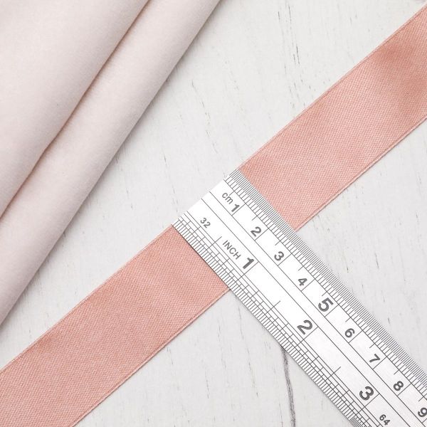 Лента атласная 1-сторонняя 25.0 мм / 22.86±1 метров, 066 розово-бежевый, Globus