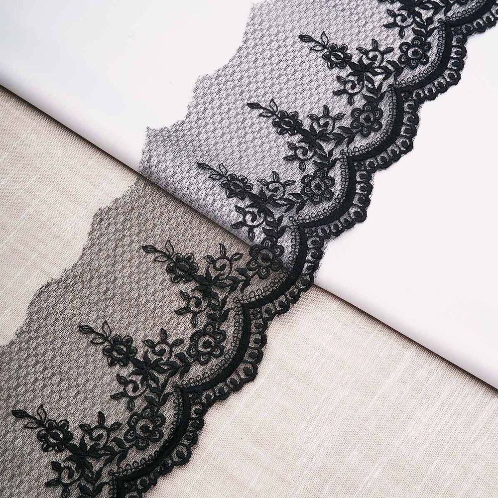 Кружево на сетке 120 мм / 13.72 метра, черный, 3AR3502