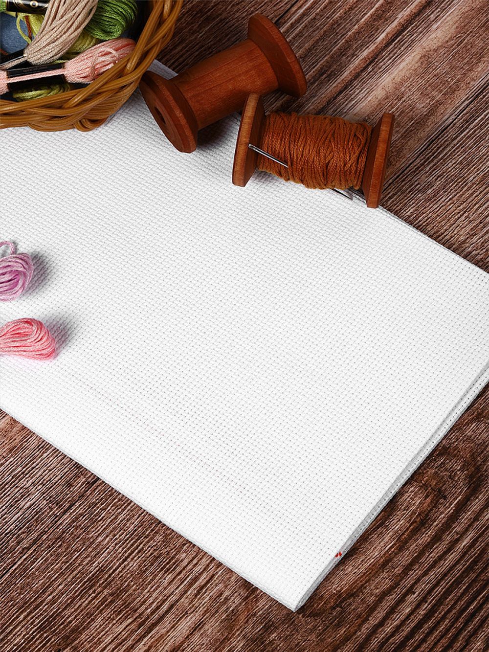 Канва Zweigart Aida 14 ct, (10 см х 55 кл), 50х50 см