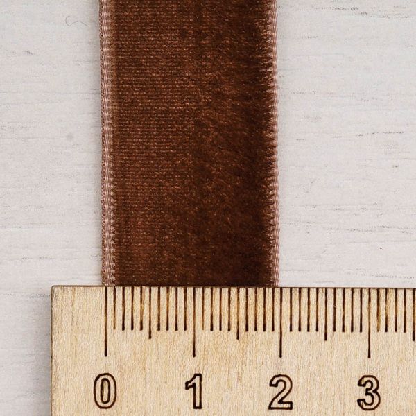 Лента бархатная (тесьма) 20.0 мм / 32.9±2 метров, 0081-1901, 208 коричневый