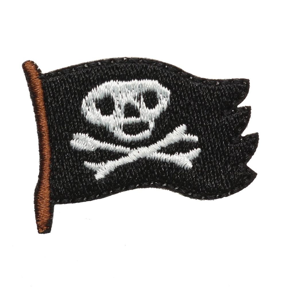 Термоаппликация Пиратский флаг, 3,9*3,7см BA1034