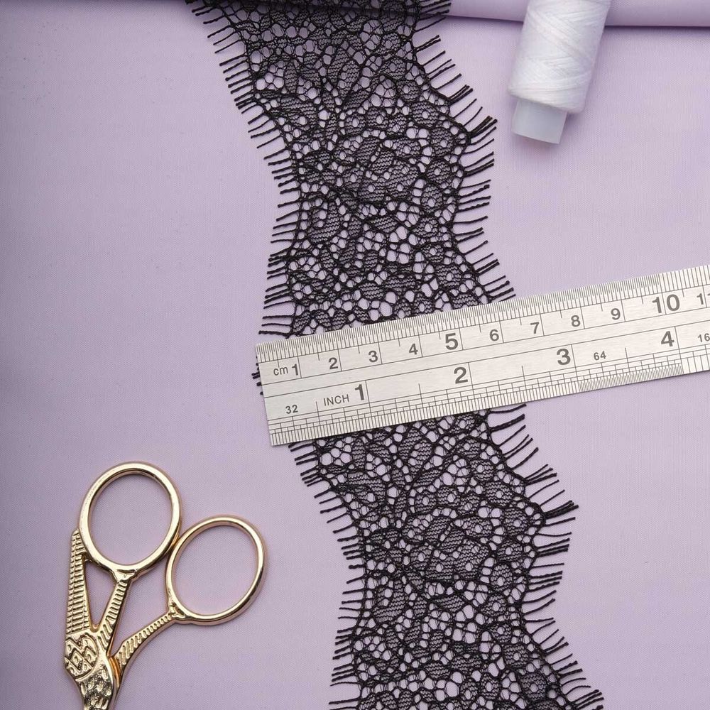 Кружево шантильи (реснички) на сетке 85 мм / 30 метров, черный, 3AR1259